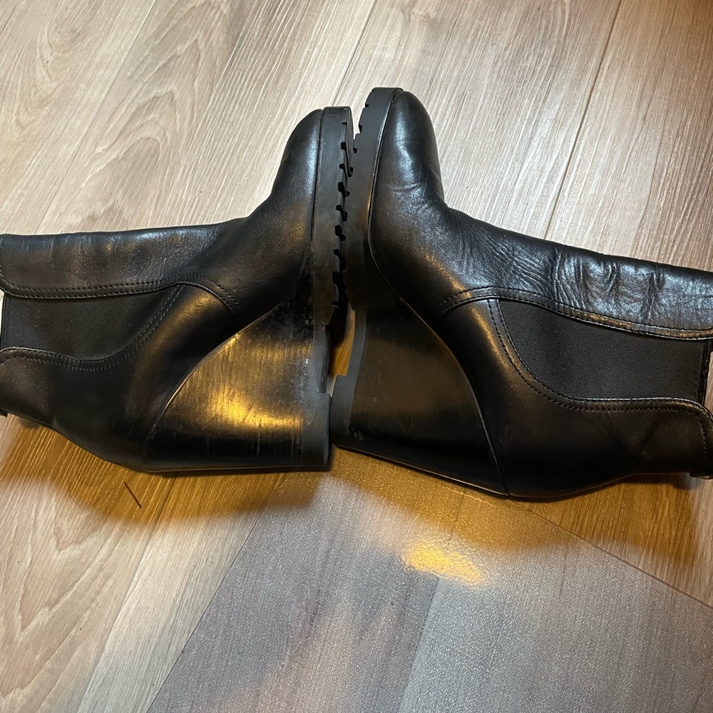 Shoes - Picture 3 of 6